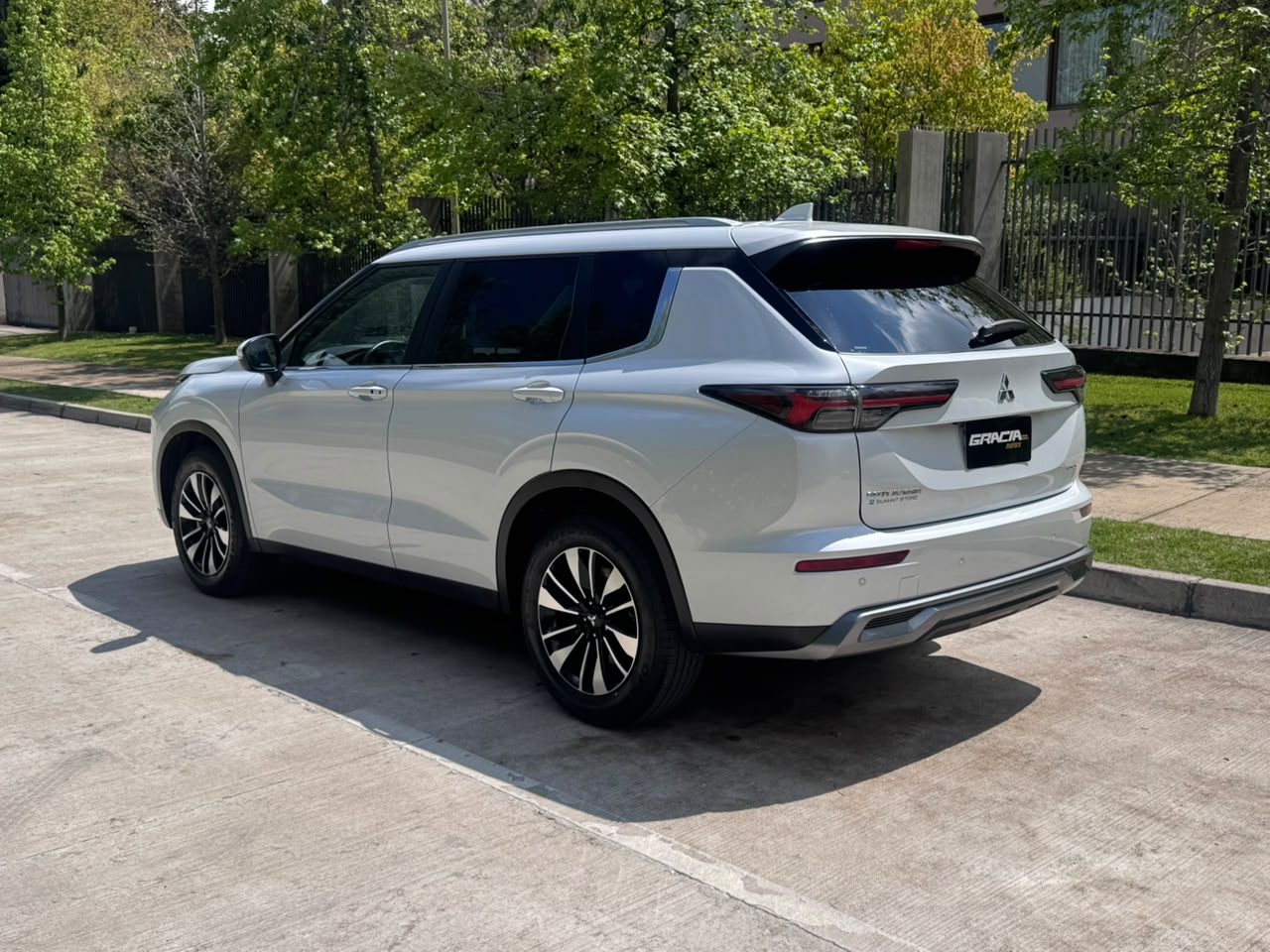 Mitsubishi Outlander 2.5 Glx P 4X2 At 5P. — foto 3 de 19