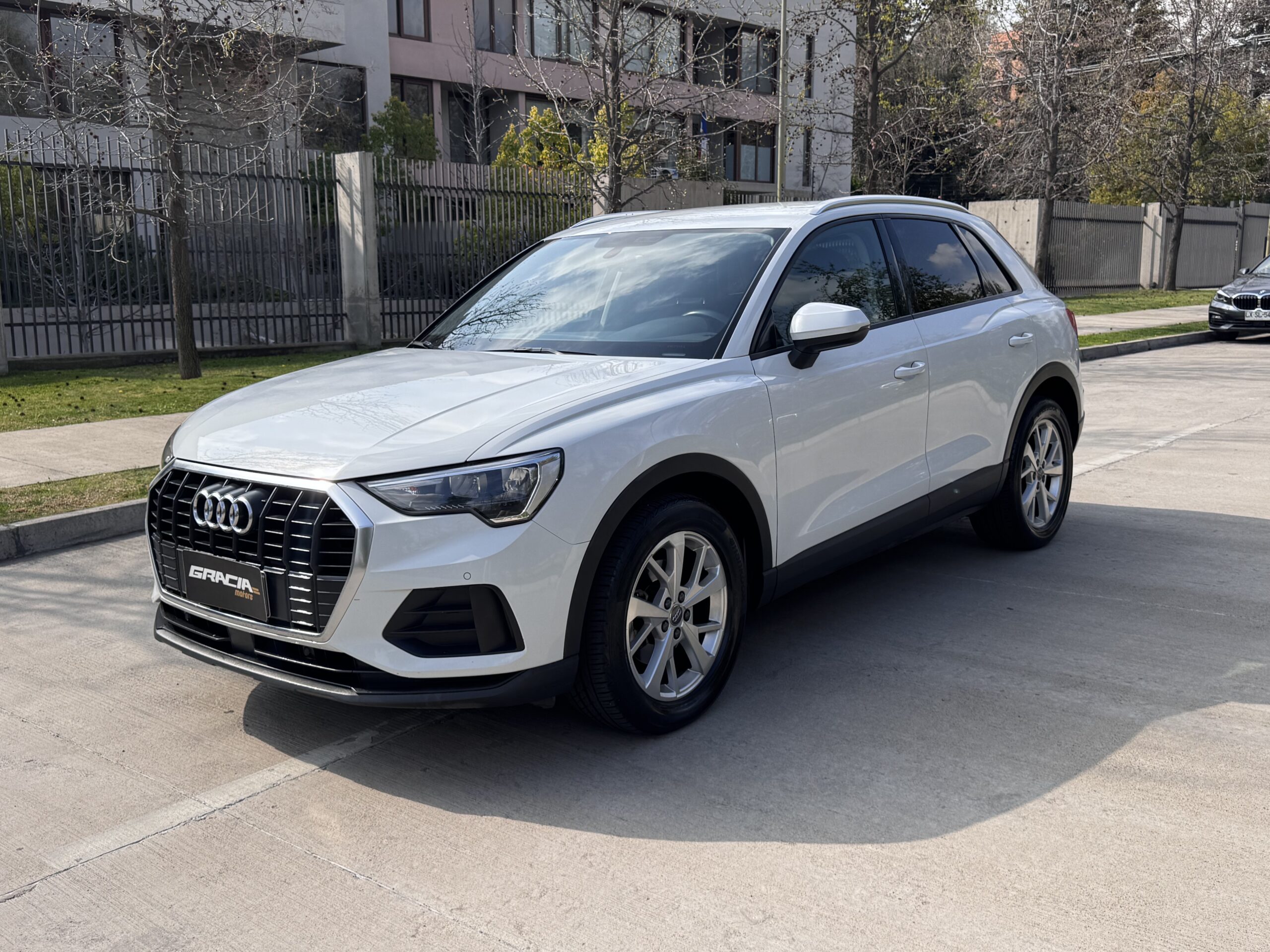 Audi Q3 — foto 2 de 13