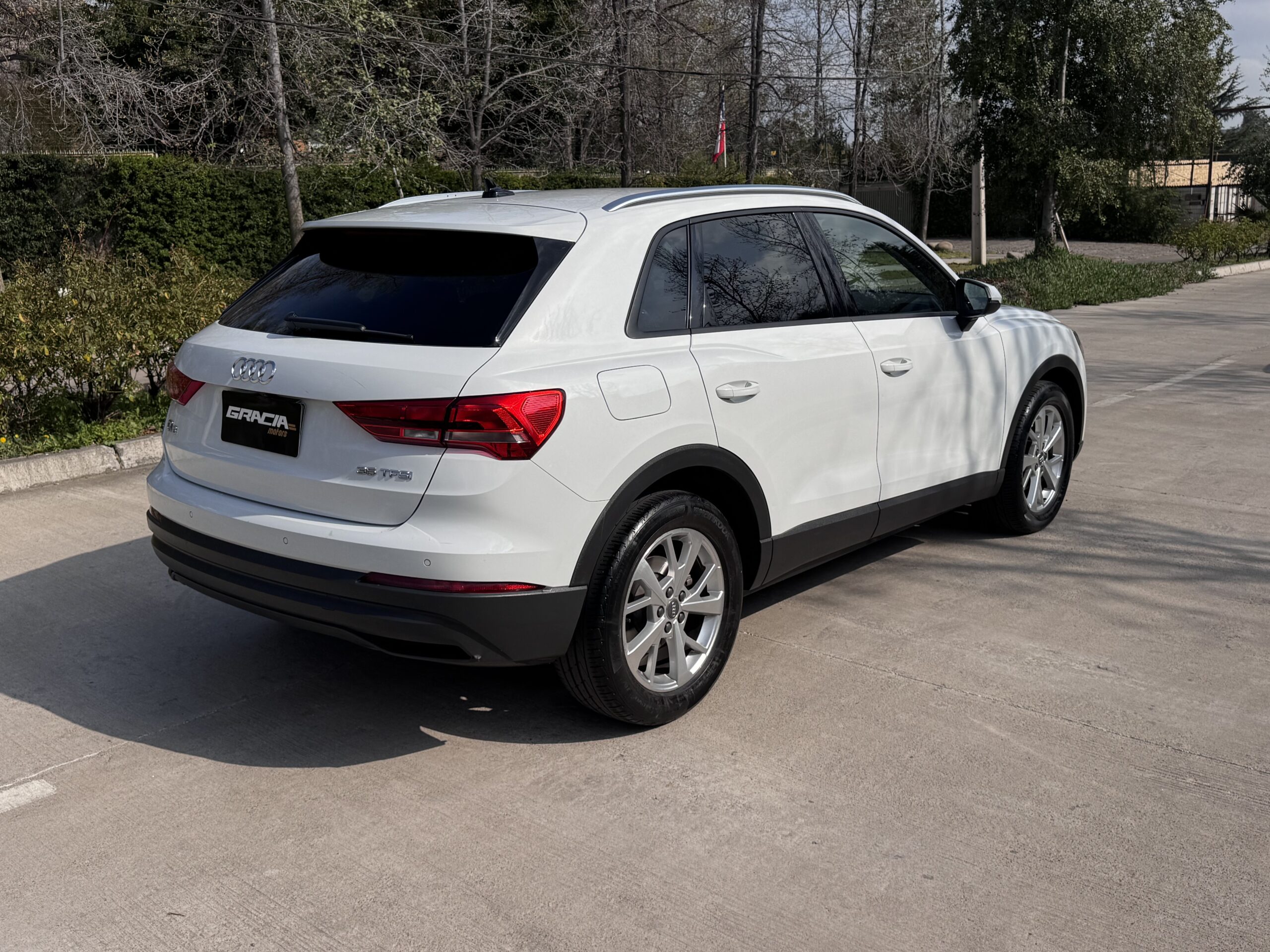 Audi Q3 — foto 5 de 13