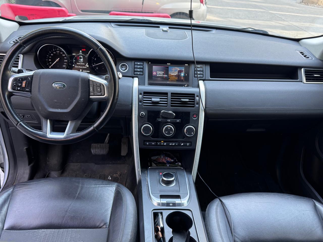 Land Rover Discovery Sport 2.0 Se 4X4 At 5P. — foto 8 de 17