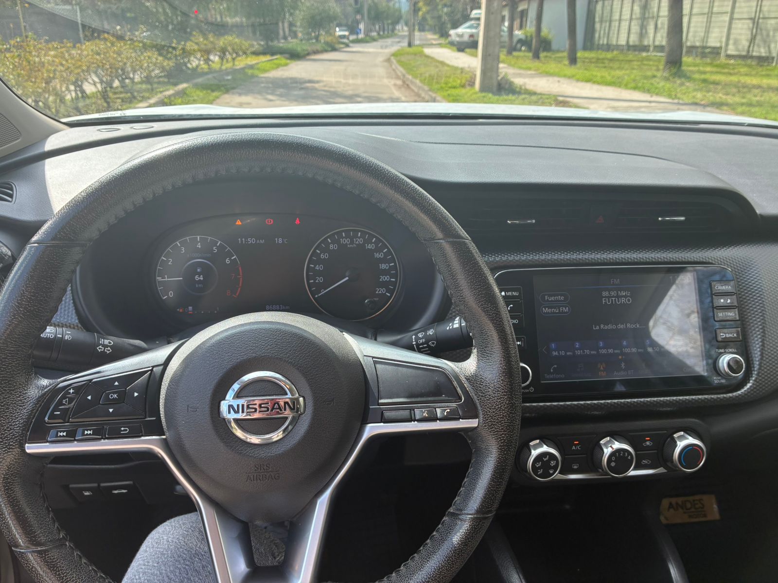 Nissan Kicks 1.6 Advance 4X2 Mt 5P — foto 10 de 12