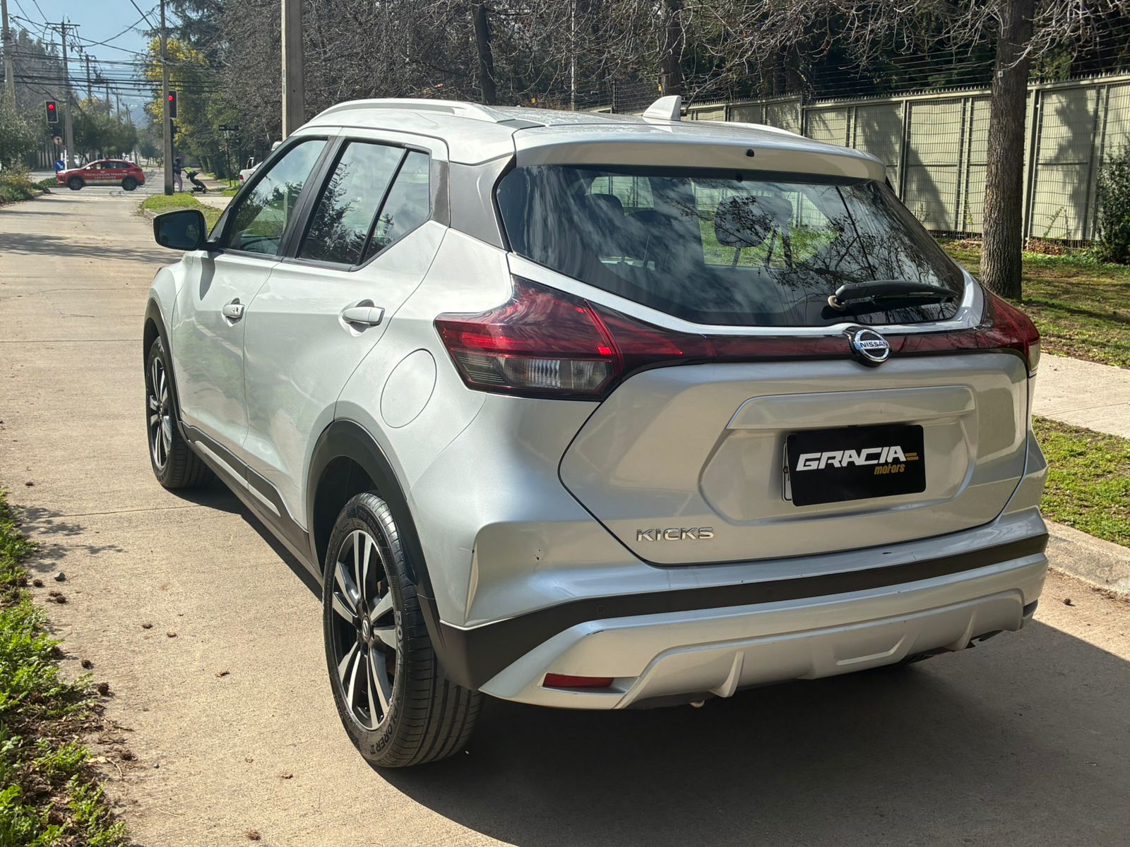 Nissan Kicks 1.6 Advance 4X2 Mt 5P — foto 3 de 12